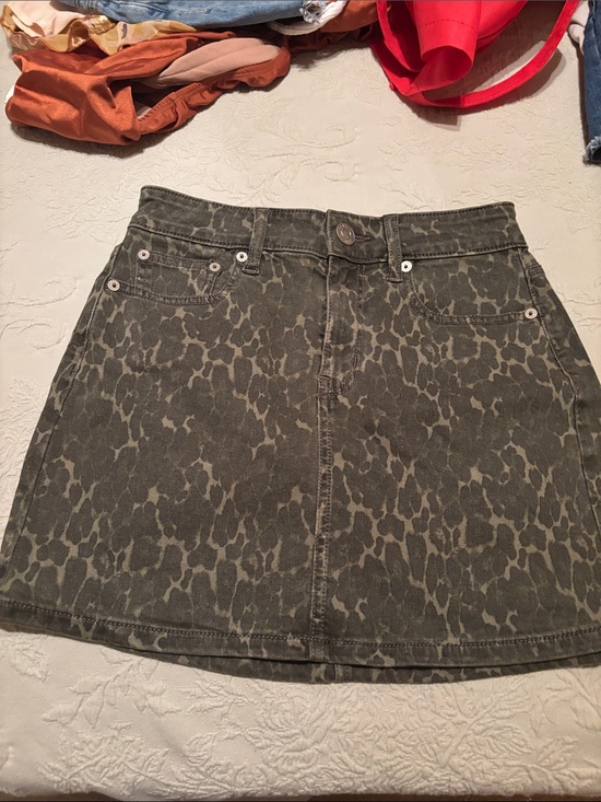 American Eagle Outfitters Dresses & Skirts - American Eagle Washed Olive Leopard-Print Denim Skirt
